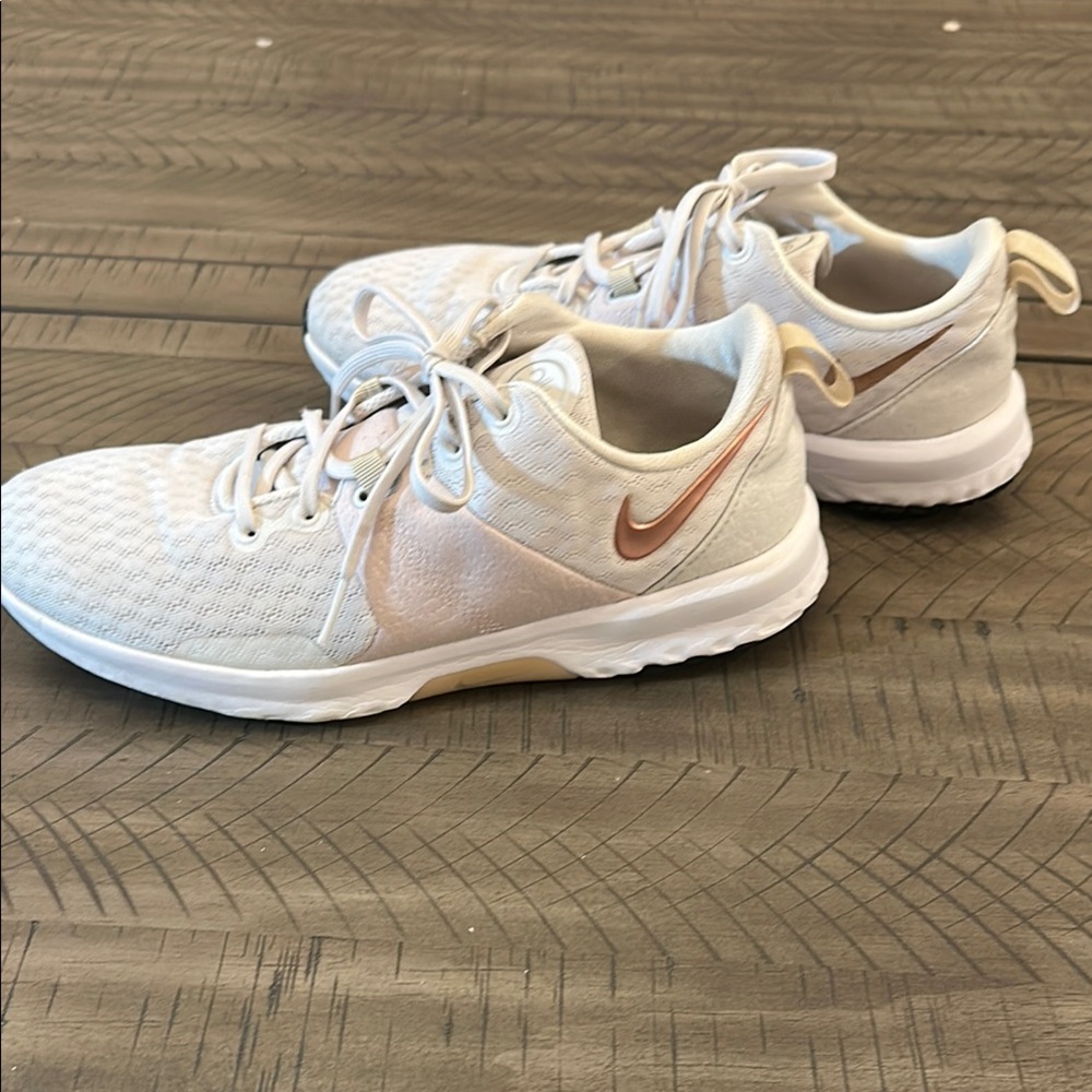 Nike Women's Sneakers in Pink and White 9.5